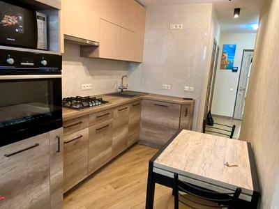 квартира по адресу Кловский спуск, 18