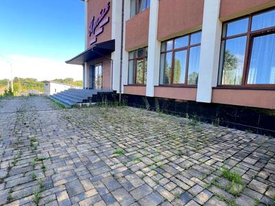 коммерческая по адресу пгт. Дашава, Стрийська, 4