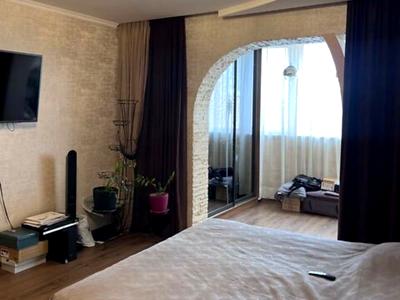 квартира за адресою Кримська вул., 74