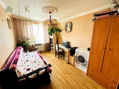 квартира за адресою Кирила Студинського вул., 12