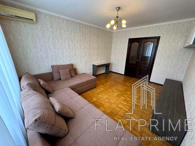 квартира за адресою Автозаводська вул., 81