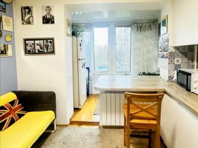 квартира за адресою Київ, Пантелеймона Куліша вул. (Челябінська), 19