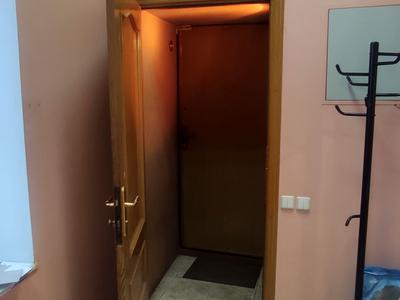 комерційна за адресою Варязький пров., 13
