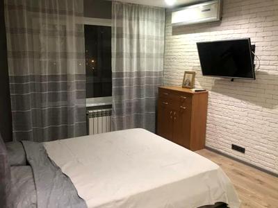 квартира за адресою Ревуцького вул., 19/1