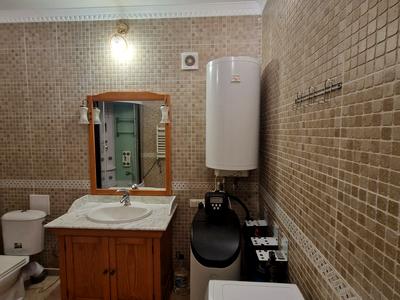будинок за адресою Юрія Кондратюка, 2