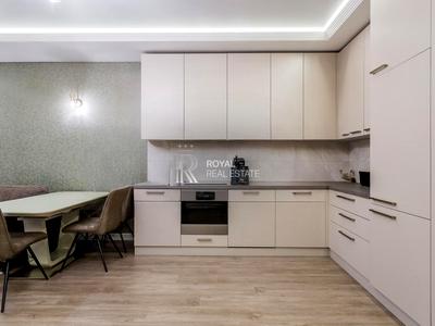 квартира за адресою Лабораторна вул., 77