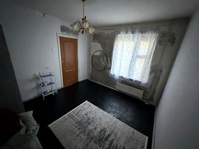 квартира за адресою Академіка Єфремова вул. (Командарма Уборевича), 21