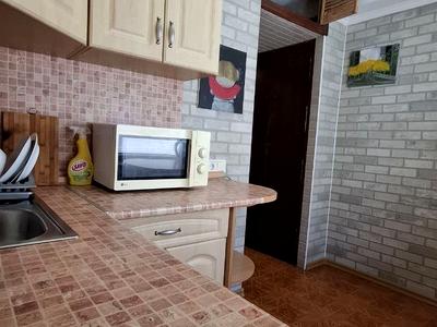 квартира за адресою Рибальська вул., 11