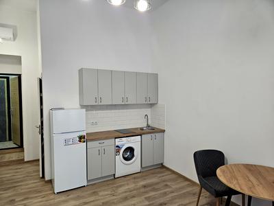 комерційна за адресою Успенська вул. (Чичерина), 41