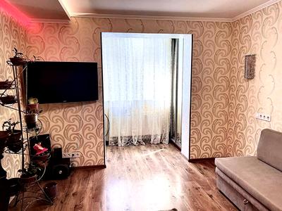 квартира за адресою Свято-Покровська вул. (Леніна), 73-Б/3
