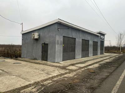 коммерческая по адресу с. Холмок, Свободи, 72А