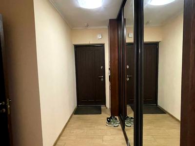 квартира за адресою Грушевського вул., 25