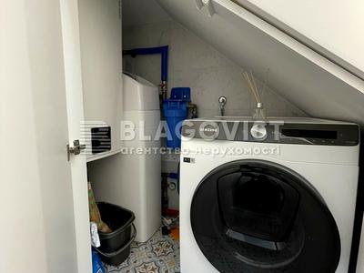 дом по адресу с. Новые петровцы, Озерна, 1