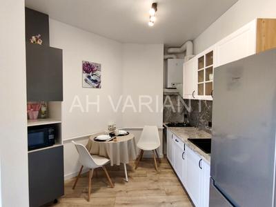 квартира за адресою Університетська вул., 3