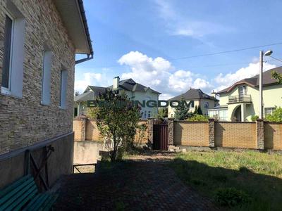 будинок за адресою Садова 1, 2