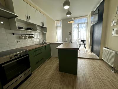 квартира за адресою Регенераторна вул., 4 к7