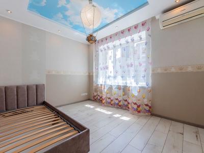 квартира за адресою Оноре де Бальзака вул., 4