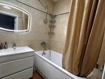 квартира за адресою Зарічна вул., 3-А