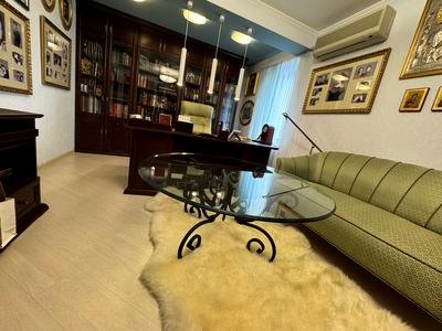 квартира за адресою Оленівська вул., 10
