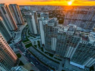 комерційна за адресою Андрія Верхогляда вул. (Михайла Драгомирова), 14-А