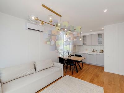 квартира за адресою Салютна вул., 2к7