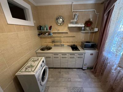квартира за адресою Євгена Гребінки вул., 27