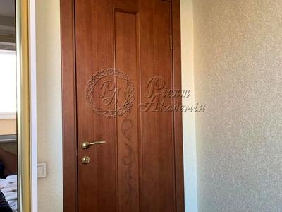 квартира по адресу Академика Глушкова просп., 33