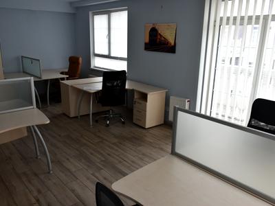 квартира за адресою Михайла Максимовича вул. (Онуфрія Трутенка), 28-Б
