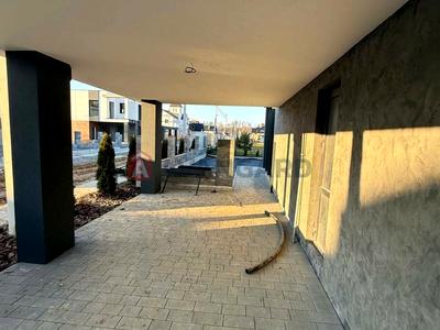 будинок за адресою с. Конопниця, Дзеркальна