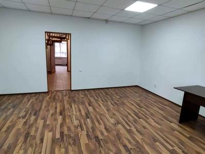 коммерческая по адресу Вул. Драгоманова, 27