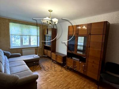квартира за адресою Райдужна вул., 21
