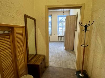 квартира за адресою Володимира Антоновича вул. (Свердлова), 49