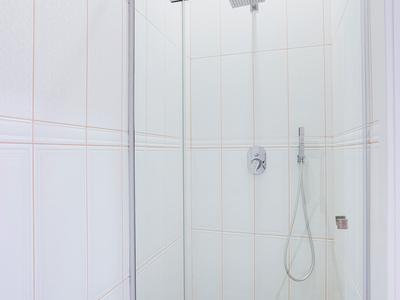 комерційна за адресою Юрія Шумського вул., 1-А