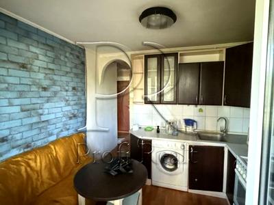 квартира за адресою Райдужна вул., 21