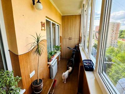квартира за адресою Кирила Студинського вул., 12