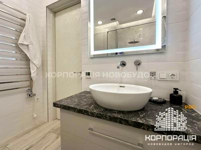 квартира за адресою Олександра Хіри вул., 5