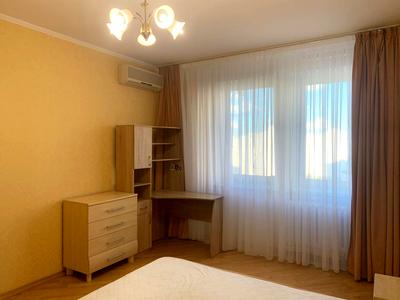 квартира по адресу Миколы Бажана просп., 12