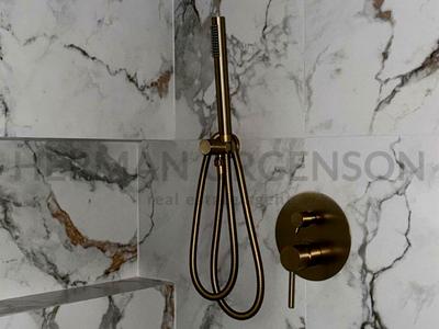 квартира за адресою Собранецька вул., 150