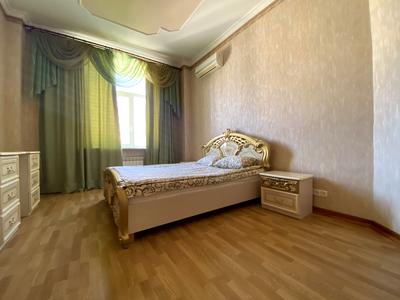 квартира за адресою Хрещатик вул. (Kreschatic), 23