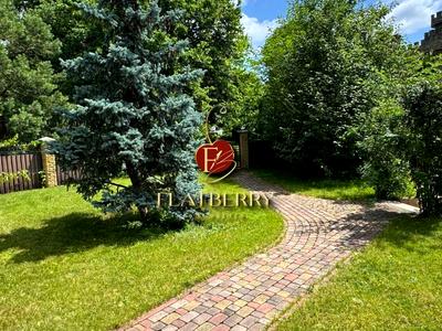 будинок за адресою Богатирська вул.