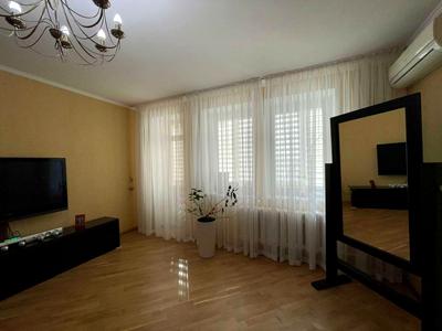 квартира за адресою Миколи Бажана просп., 14