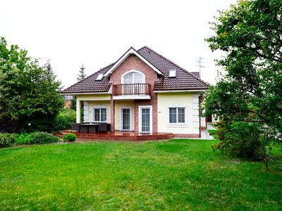 будинок за адресою Кібернетична вул.