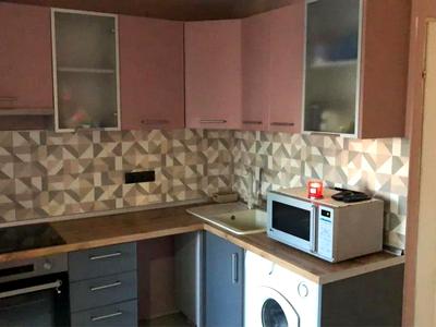 квартира за адресою Ревуцького вул., 19/1