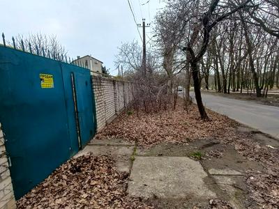 ділянка за адресою Горіхова вул.