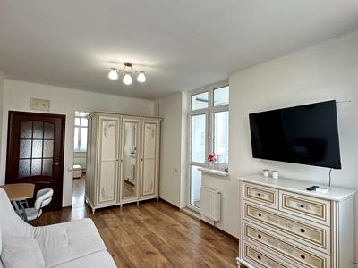 квартира за адресою Сім'ї Кульженків вул. (Петра Дегтяренка), 33