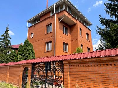 дом по адресу Набережна