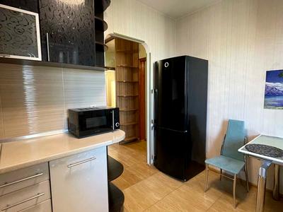 квартира за адресою Анни Ахматової вул., 4
