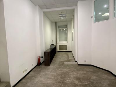 комерційна за адресою вул. Щорса, 26