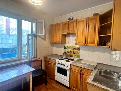 квартира за адресою Анни Ахматової вул., 16-В