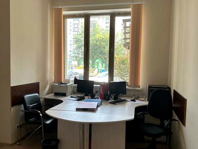 коммерческая по адресу Патриарха Мстислава Скрипника ул., 40